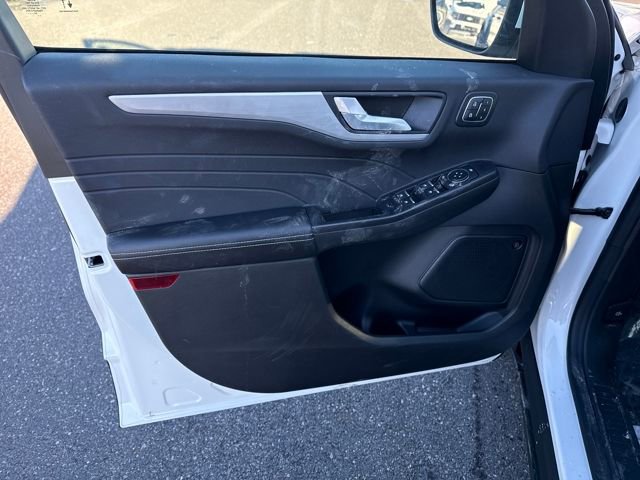 Used 2025 Ford Escape Platinum w/ Premium Technology Package image 15