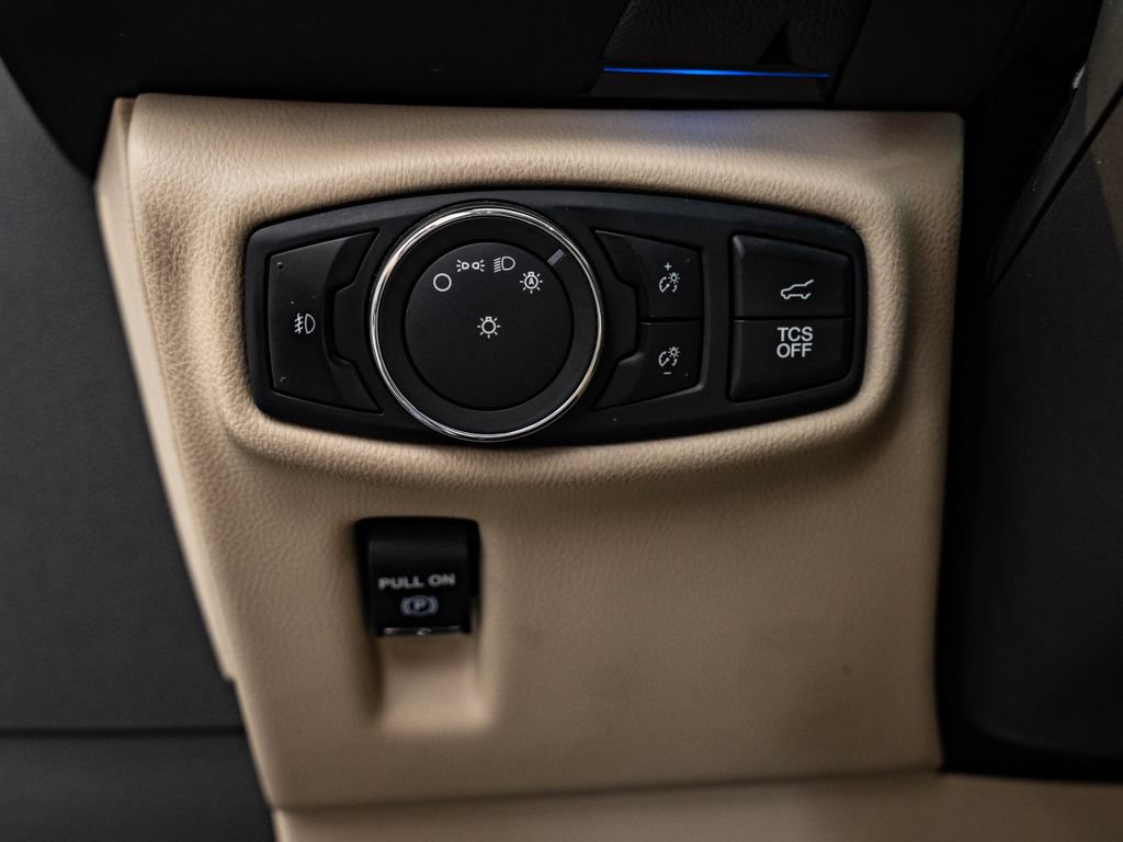 Used 2019 Lincoln Nautilus Select FWD image 42