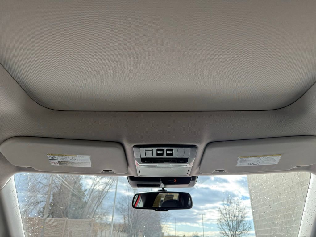 Used 2024 Mitsubishi Outlander SE image 19