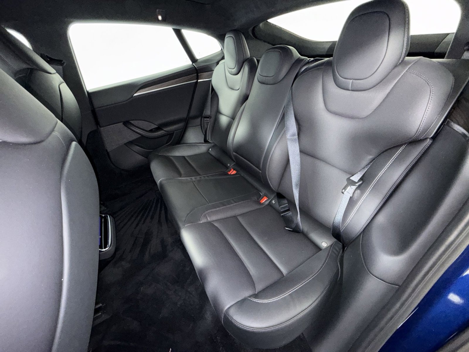 Used 2021 Tesla Model S Plaid image 25