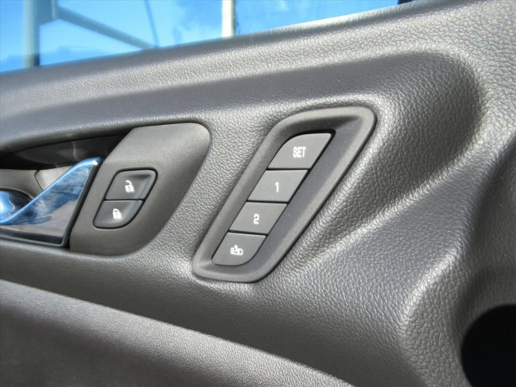 Certified 2023 GMC Acadia Denali w/ Denali Ultimate Package image 31