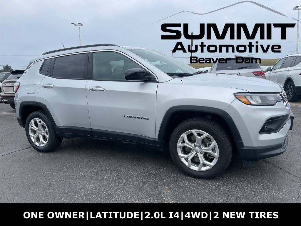 Used 2024 Jeep Compass Latitude image 1