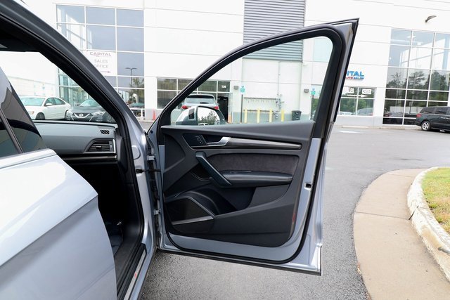 Used 2018 Audi SQ5 Prestige w/ Prestige Package image 46