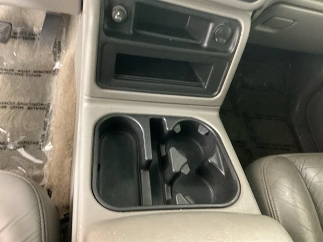 Used 2006 Chevrolet Silverado 2500 W/T w/ Skid Plate Package AWD/4WD image 17