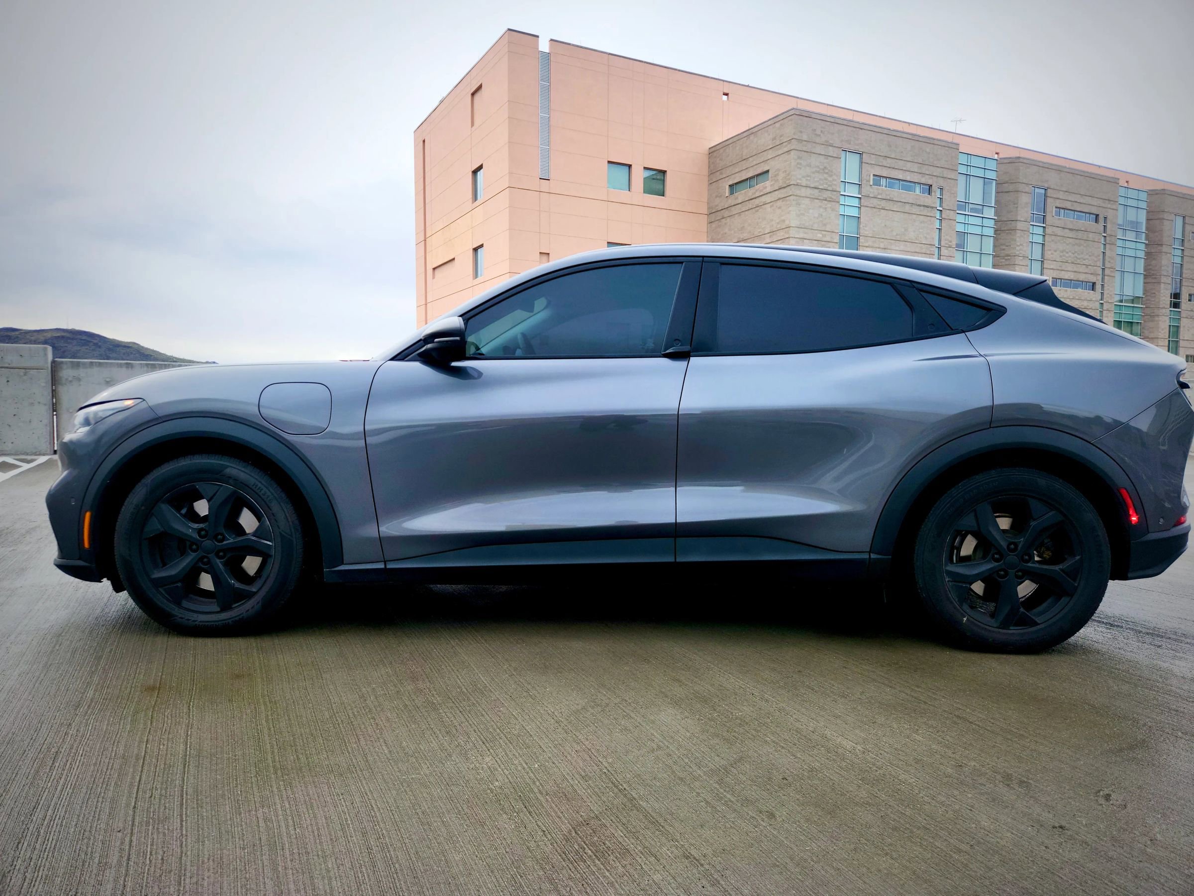 Used 2021 Ford Mustang Mach-E Select w/ Comfort/Technology Package image 2