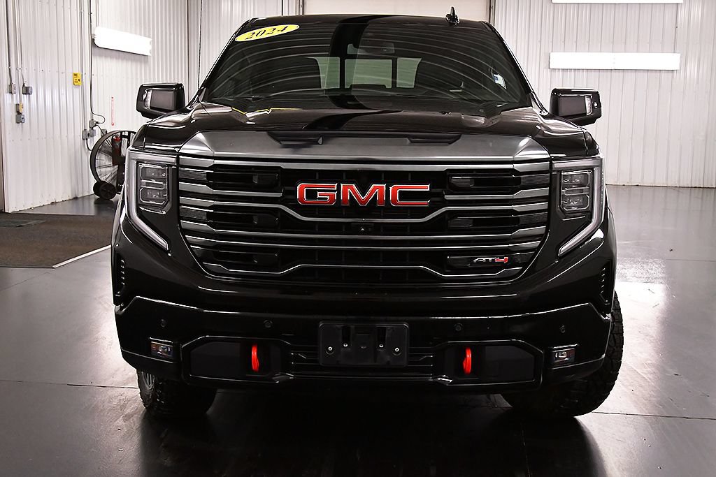 Used 2024 GMC Sierra 1500 AT4 w/ AT4 Premium Package AWD/4WD image 2