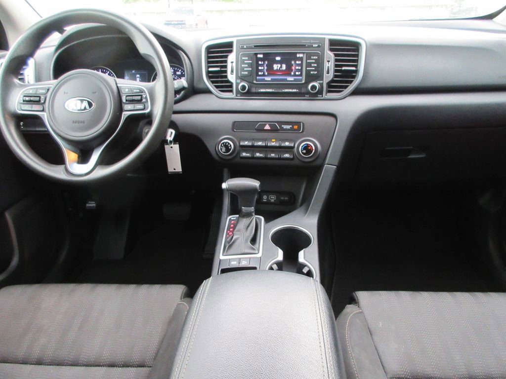 Used 2017 Kia Sportage LX FWD image 16