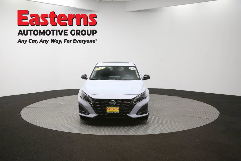 Used 2023 Nissan Altima 2.5 SR w/ SR Premium Package image 52