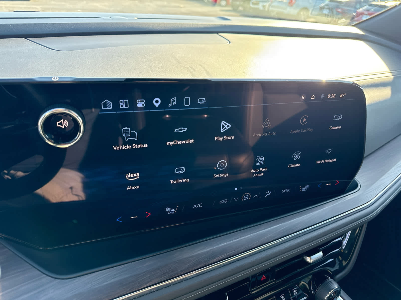 Certified 2025 Chevrolet Suburban Z71 AWD/4WD image 17