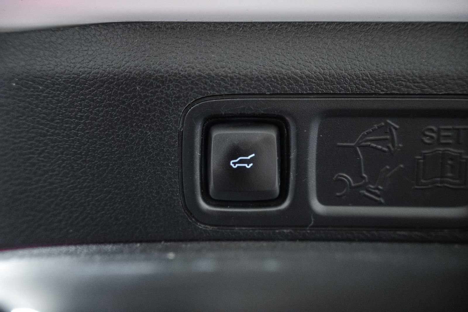 Used 2019 Ford Expedition Platinum image 14