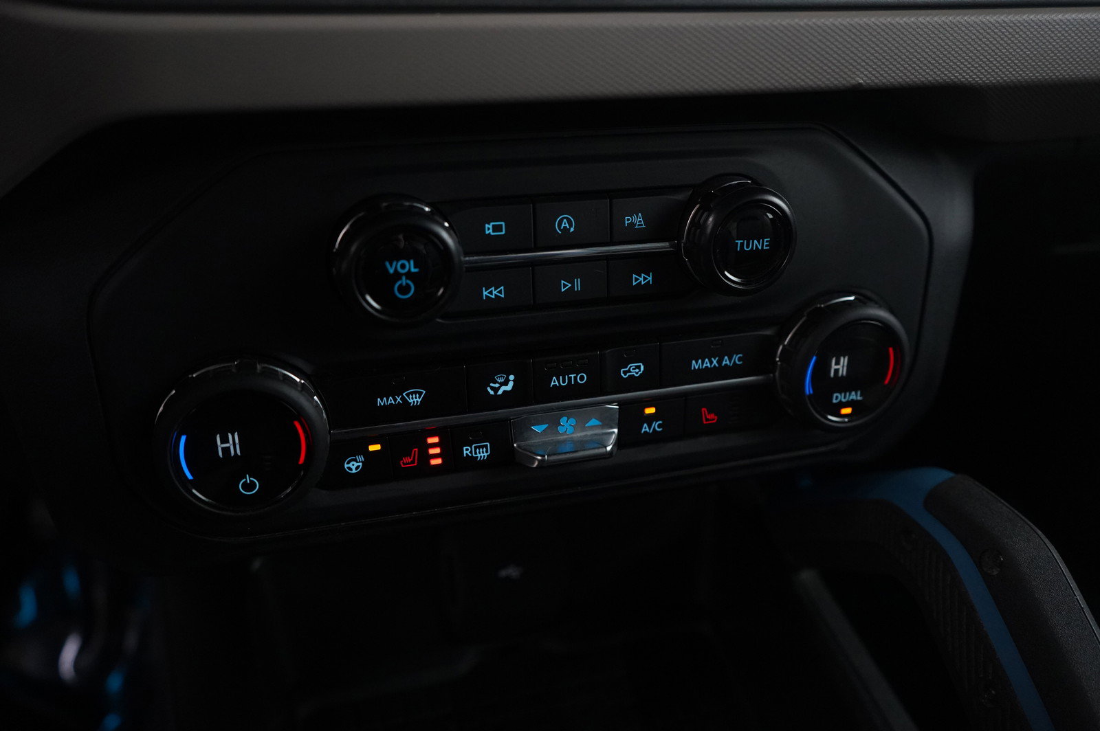 Used 2024 Ford Bronco Wildtrak image 18