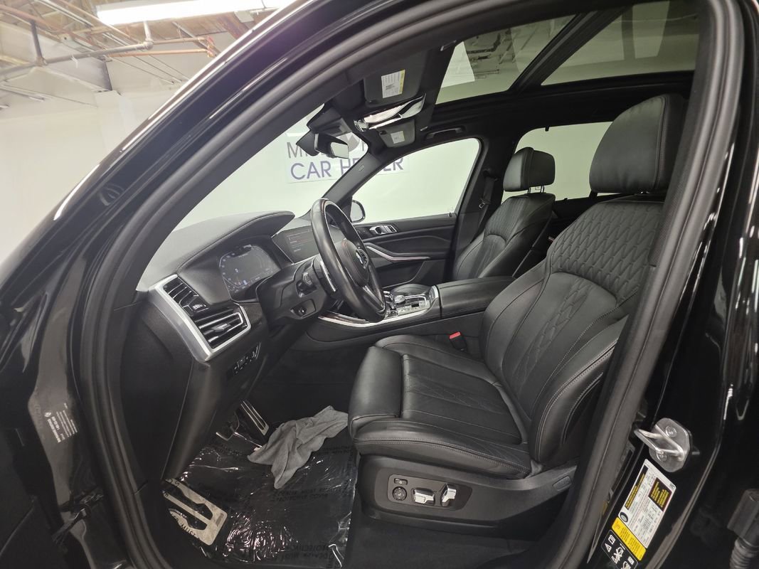 Used 2022 BMW X5 M50i w/ Executive Package AWD/4WD image 19