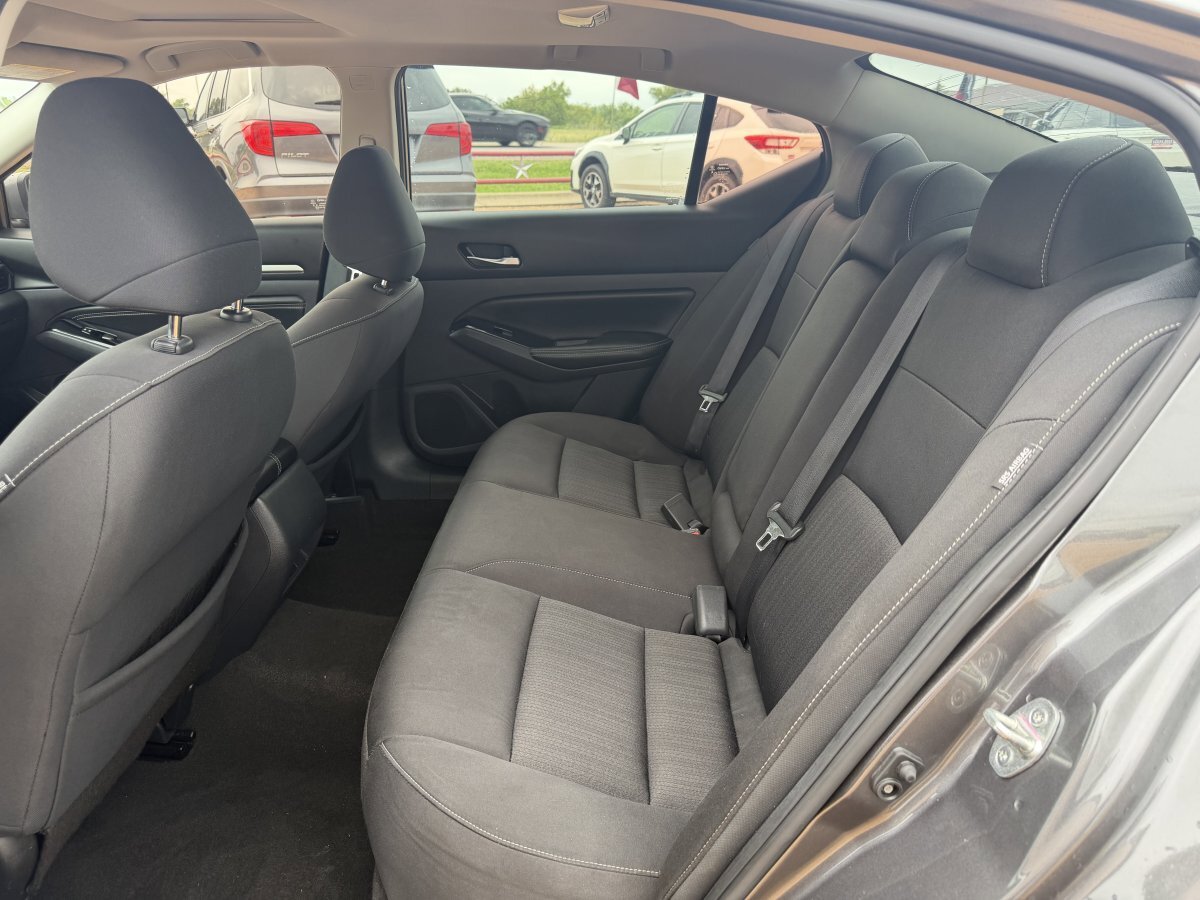 Used 2021 Nissan Altima 2.5 SV w/ SV Premium Package FWD image 23