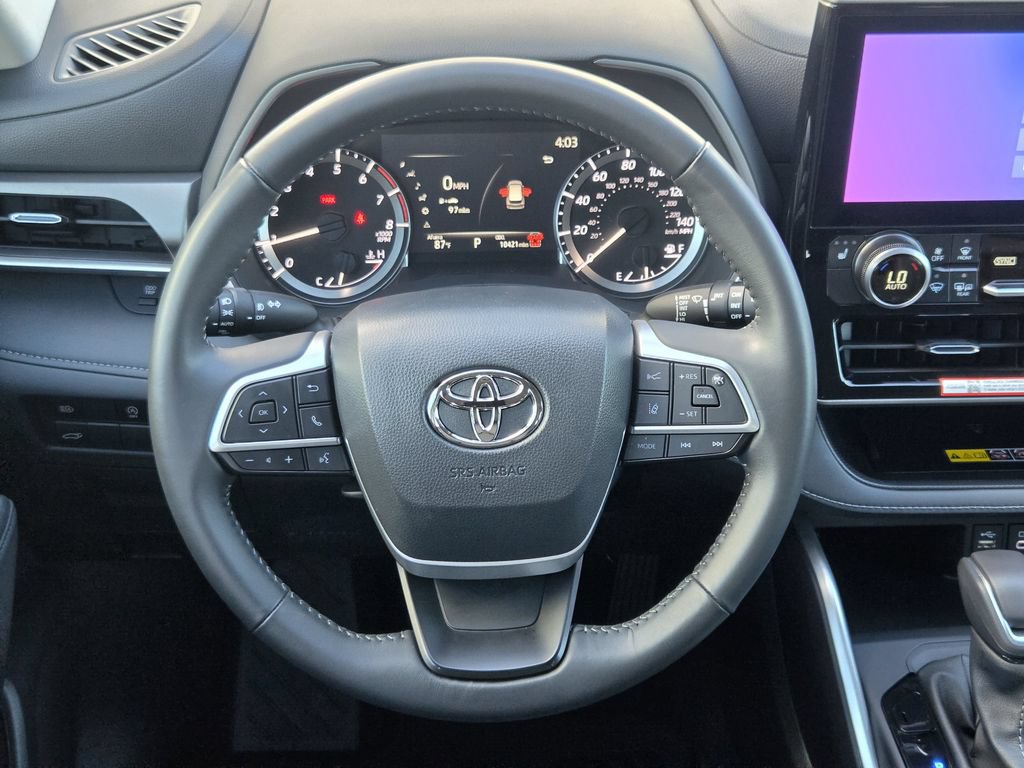 Used 2026 Toyota Highlander XLE AWD/4WD image 15