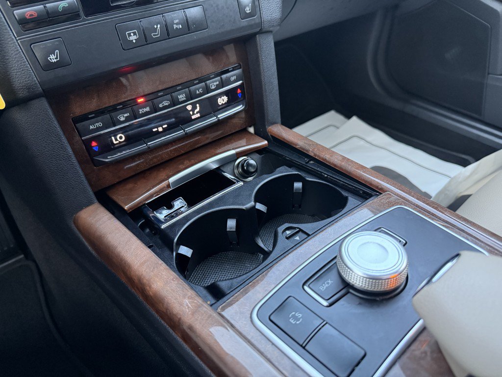 Used 2012 Mercedes-Benz E 350 4MATIC Sedan image 27