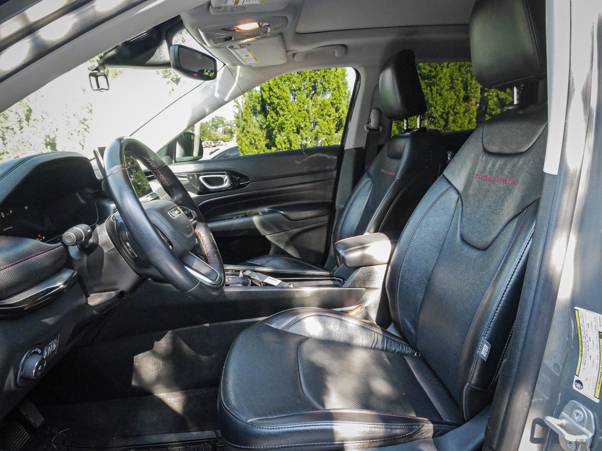 Used 2022 Jeep Compass Trailhawk w/ Trailhawk Elite Group AWD/4WD image 7