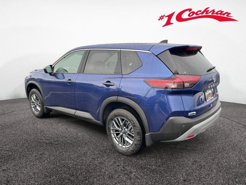 Used 2023 Nissan Rogue S AWD/4WD image 11