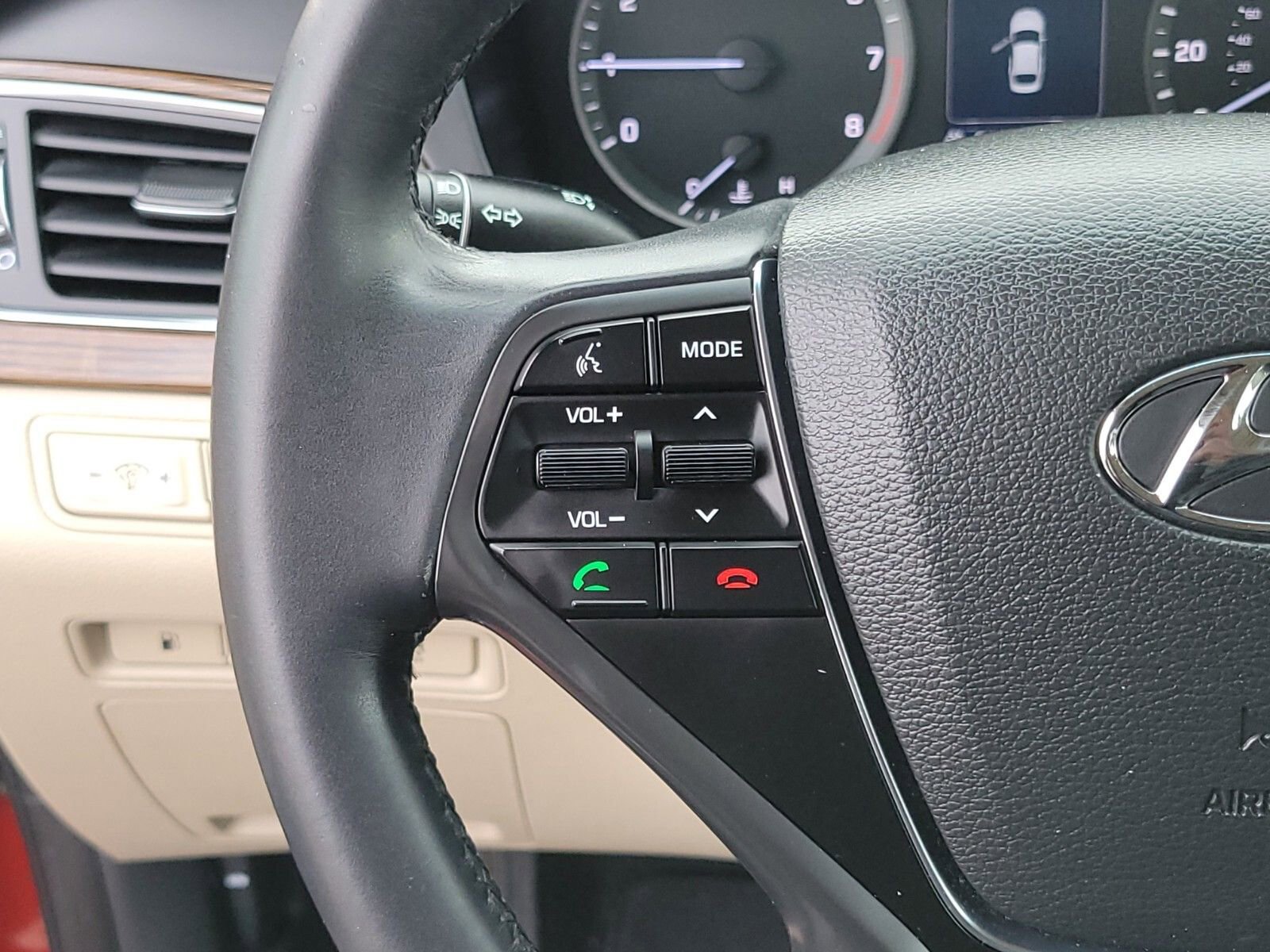 Used 2017 Hyundai Sonata Limited image 34