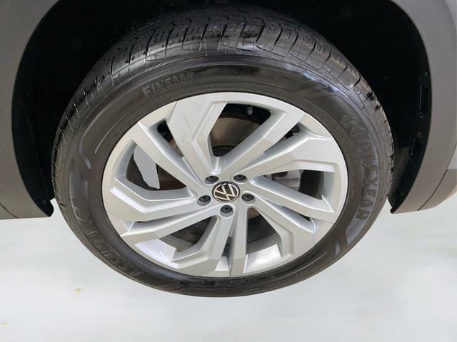 Used 2021 Volkswagen Atlas SE image 16