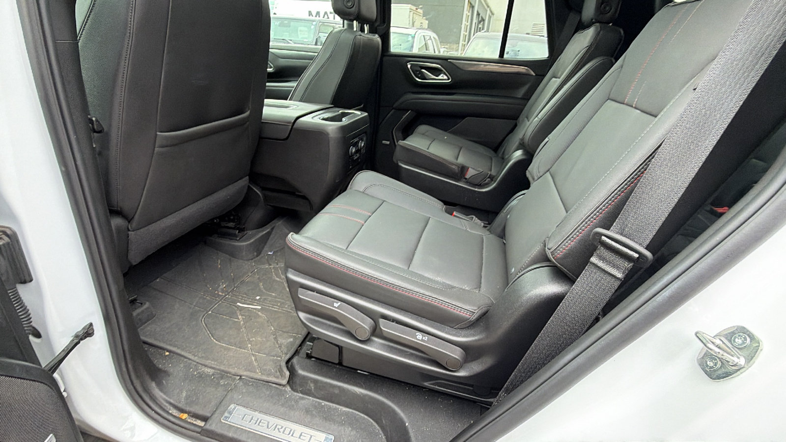 Used 2024 Chevrolet Tahoe RST w/ Luxury Package AWD/4WD image 25