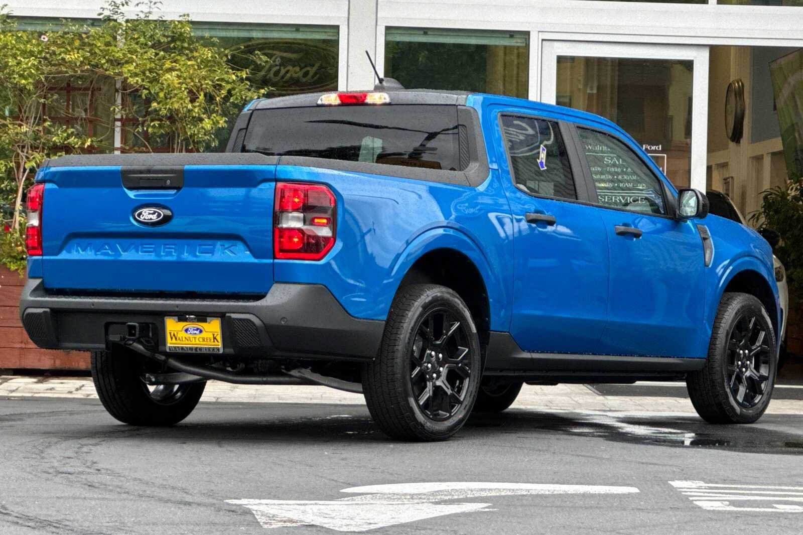 New 2026 Ford Maverick XLT w/ XLT Luxury Package AWD/4WD image 4