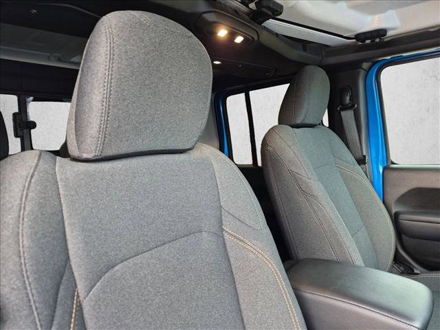 Certified 2025 Jeep Gladiator Sport image 14