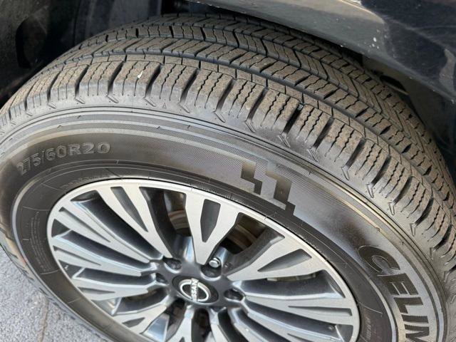 Used 2023 Nissan Armada SL w/ Midnight Edition Package image 20