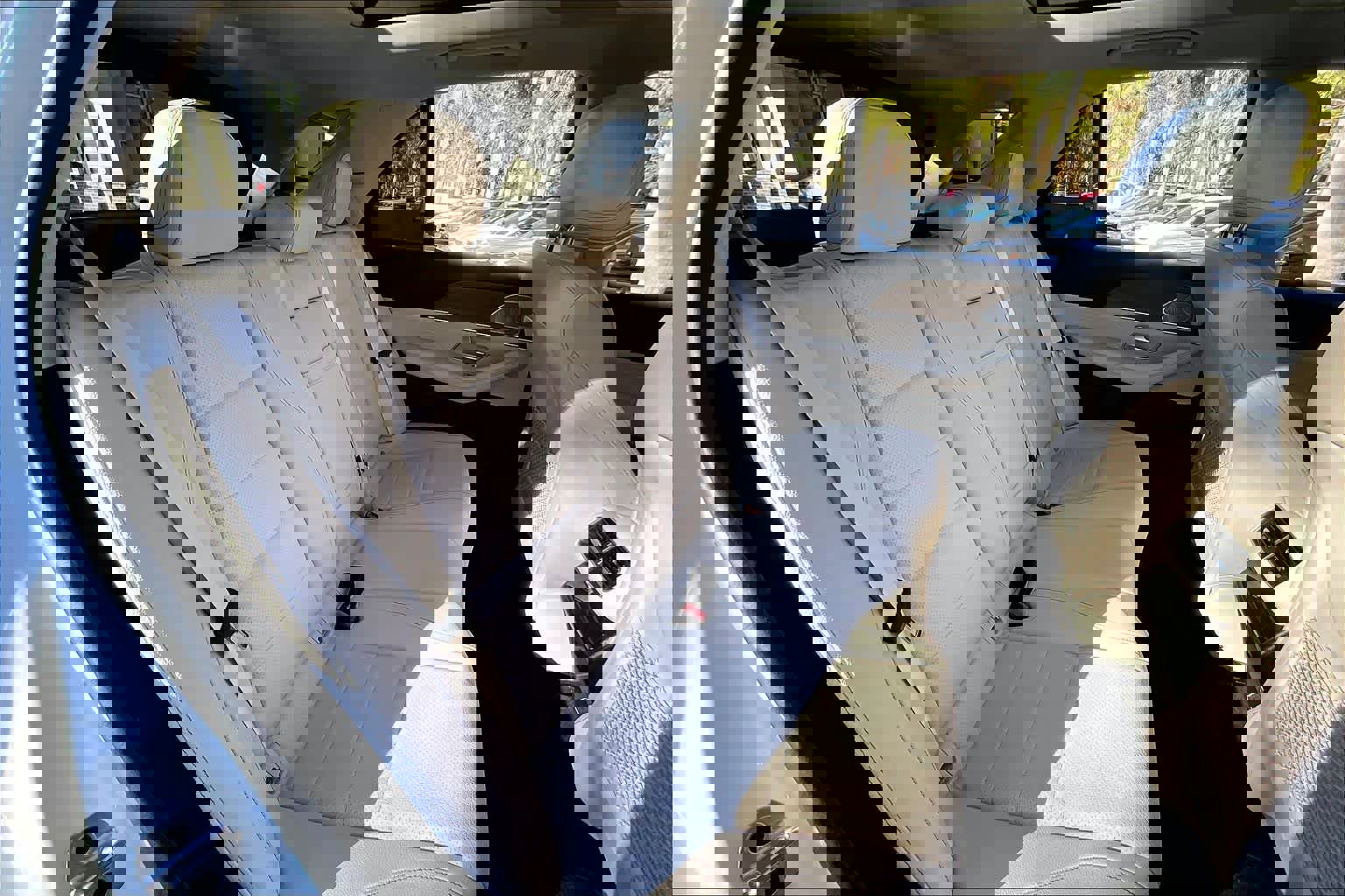 Used 2024 Mercedes-Benz GLE 450 4MATIC image 40