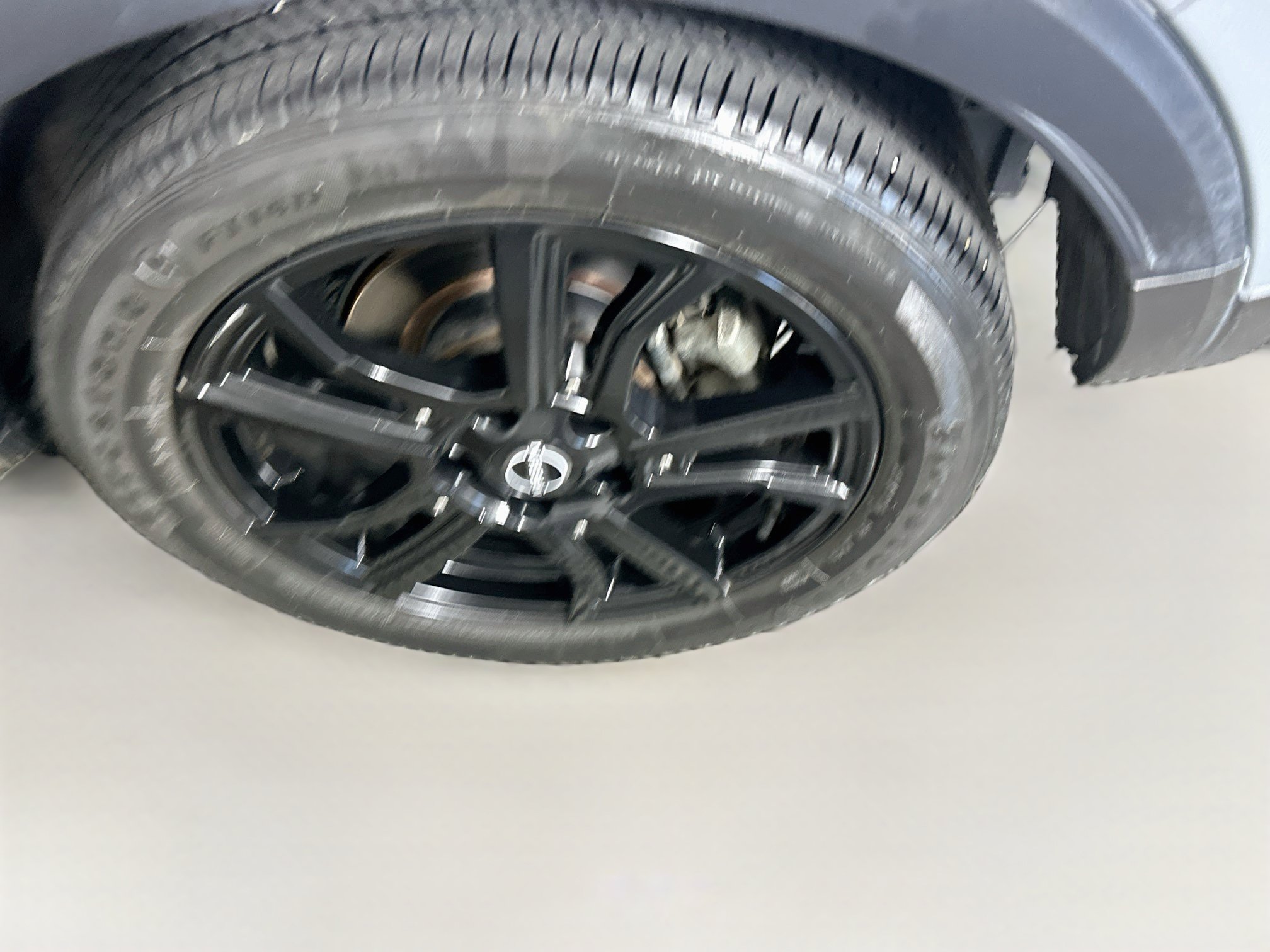 Used 2023 Nissan Kicks SR FWD image 11