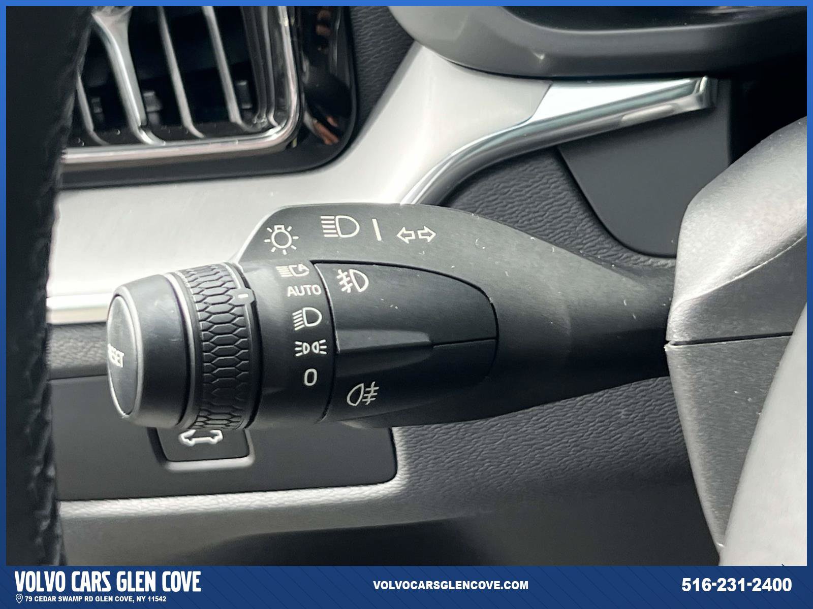 Used 2024 Volvo XC60 B5 Core w/ Protection Package Premier AWD/4WD image 24