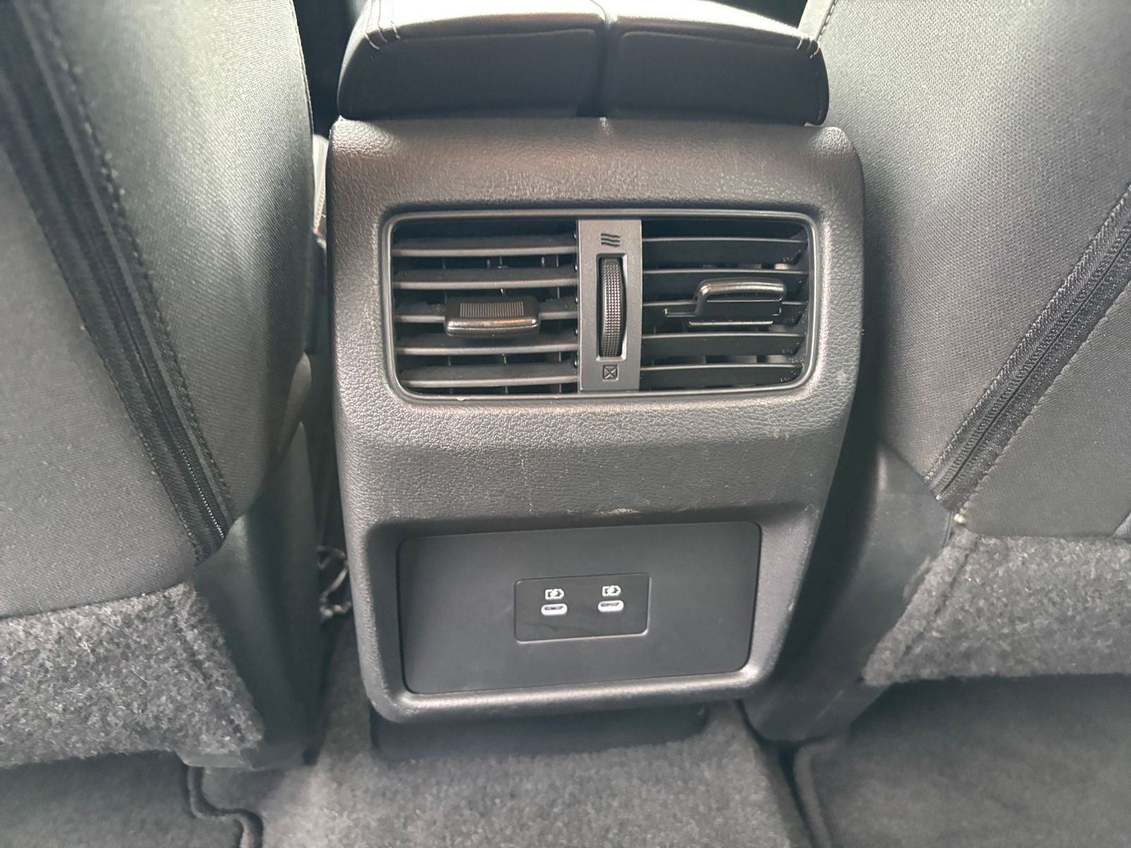 Used 2025 Nissan Rogue SV FWD image 24