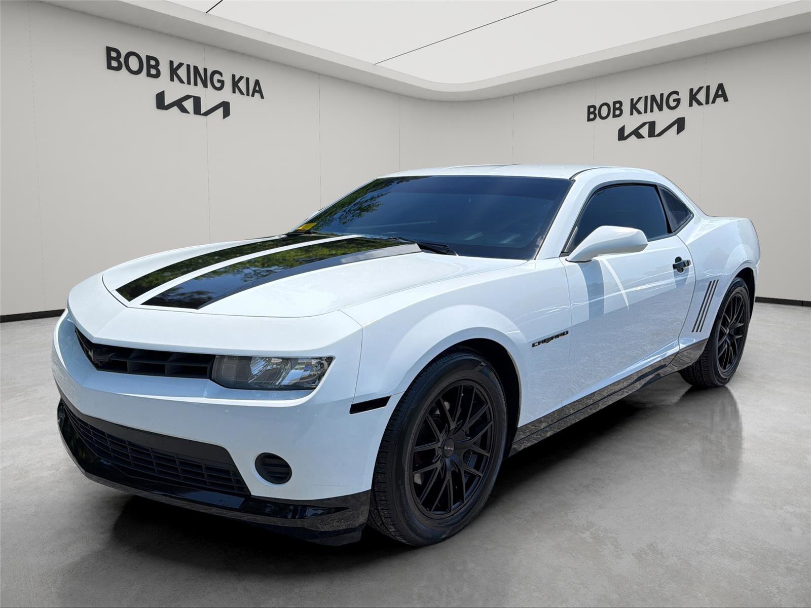 Used 2014 Chevrolet Camaro LS RWD image 1