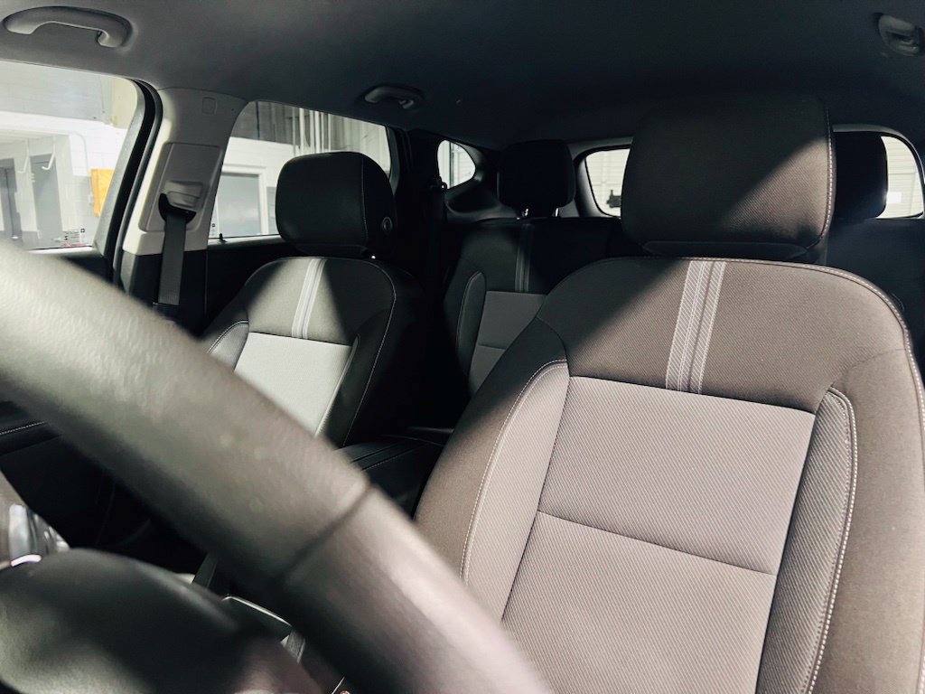 Used 2024 Chevrolet Blazer LT FWD image 3