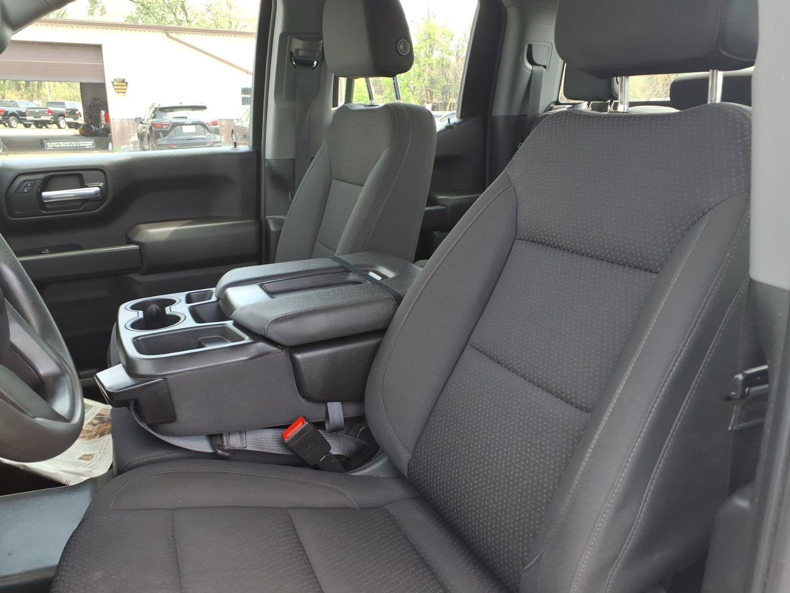 Used 2023 GMC Sierra 1500 Pro w/ Fleet Convenience Package AWD/4WD image 4