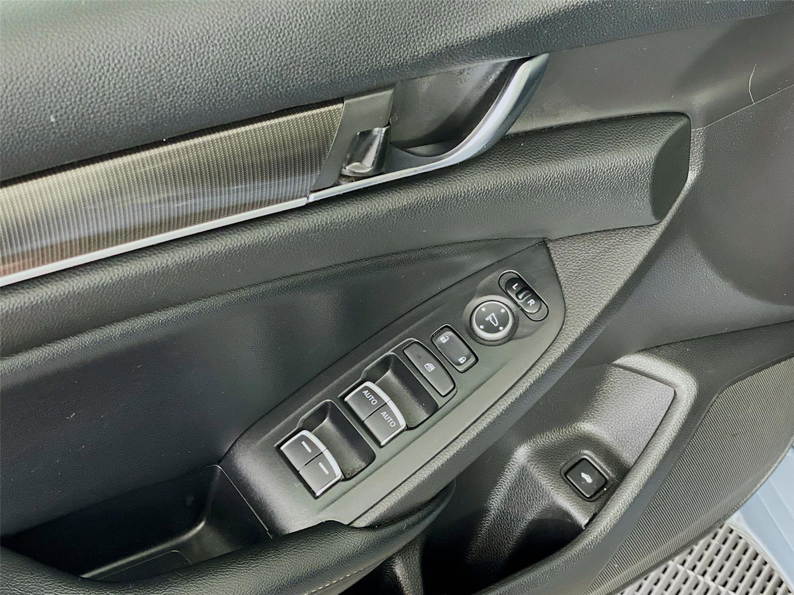 Used 2021 Honda Accord Sport image 23