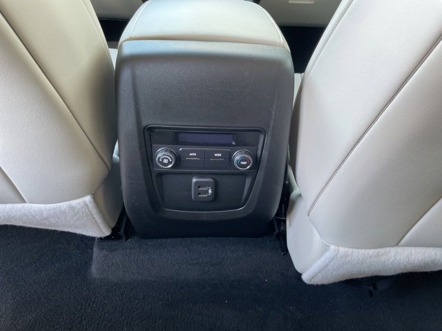Used 2023 Buick Enclave Essence image 26