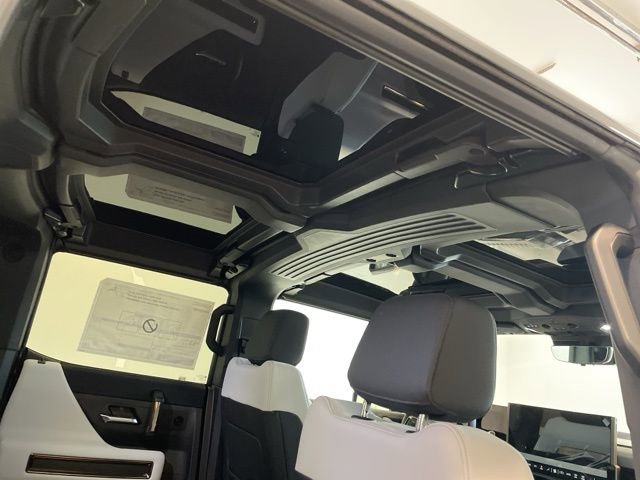 New 2025 GMC Hummer EV 2X image 43