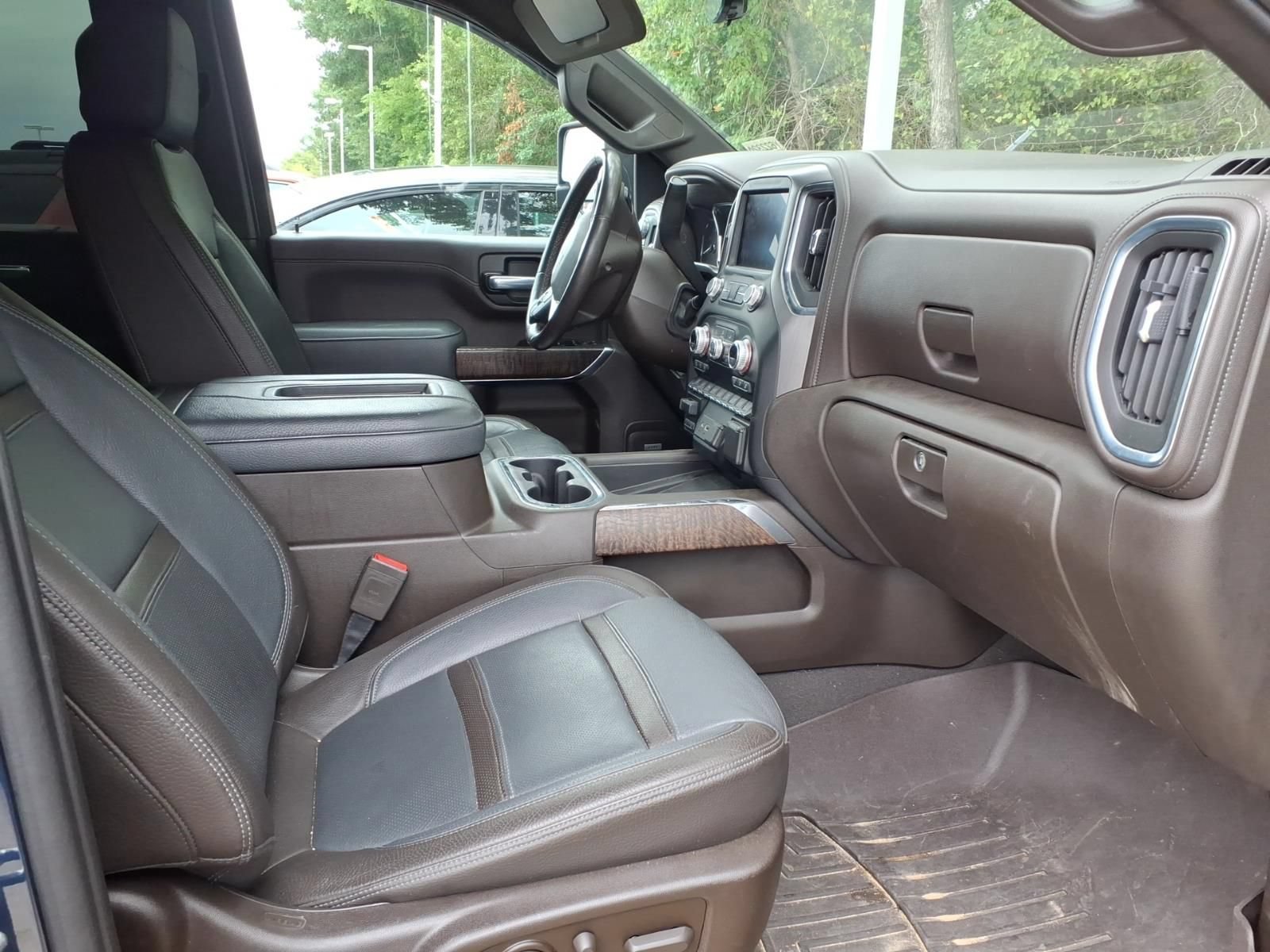 Used 2021 GMC Sierra 3500 Denali w/ Denali Ultimate Package AWD/4WD image 7