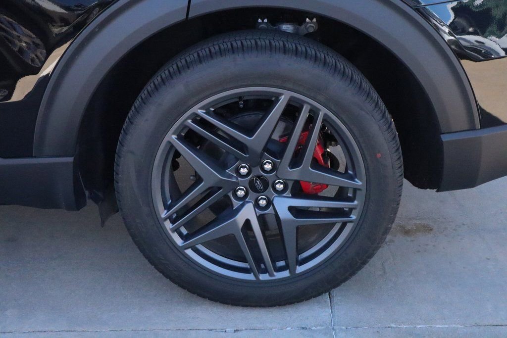 New 2026 Ford Explorer ST-Line w/ ST-Line Street Pack image 21