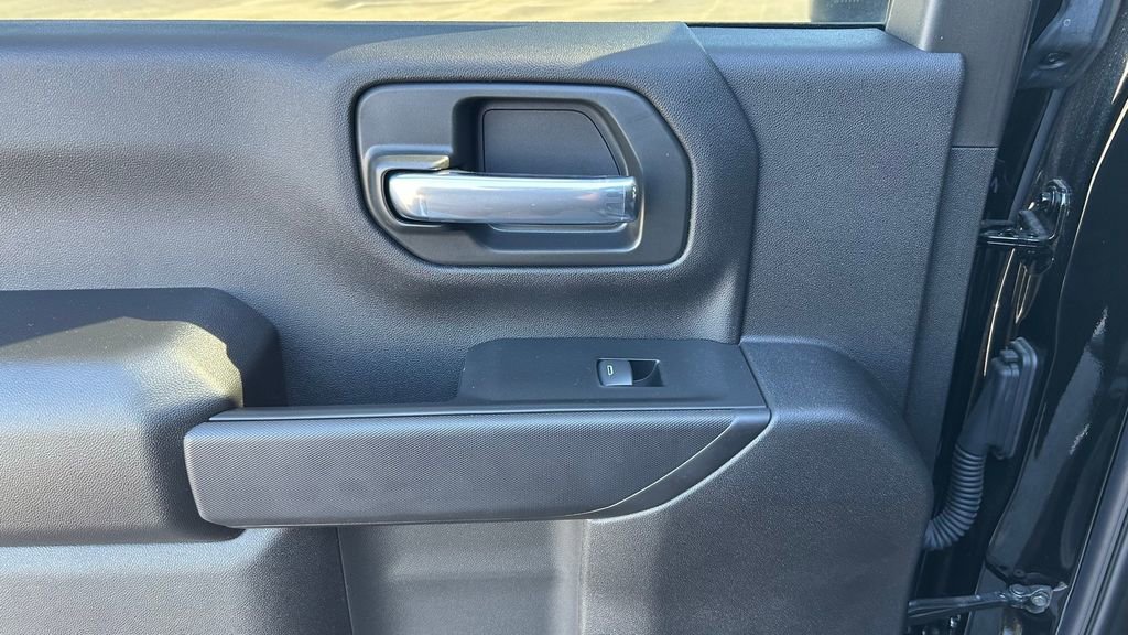 New 2025 Chevrolet Silverado 2500 Custom w/ Custom Value Package image 17