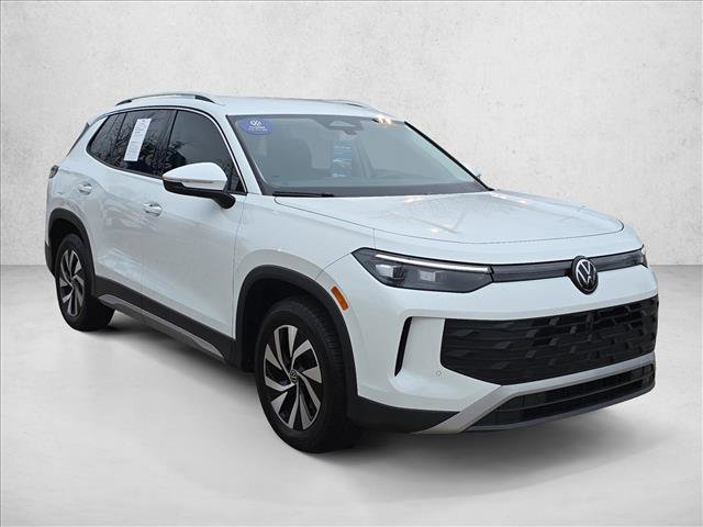 Used 2025 Volkswagen Tiguan S video 3