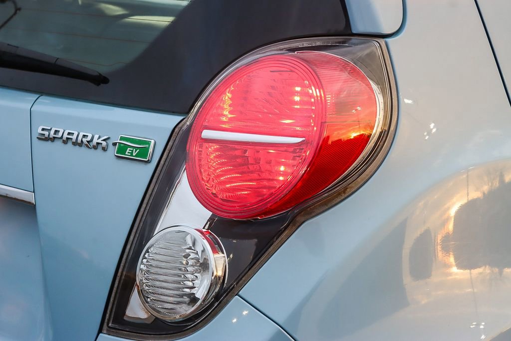 Used 2015 Chevrolet Spark LT image 8