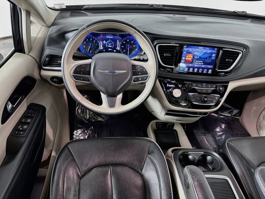 Used 2020 Chrysler Pacifica Limited w/ Advanced Safetytec Group FWD image 23