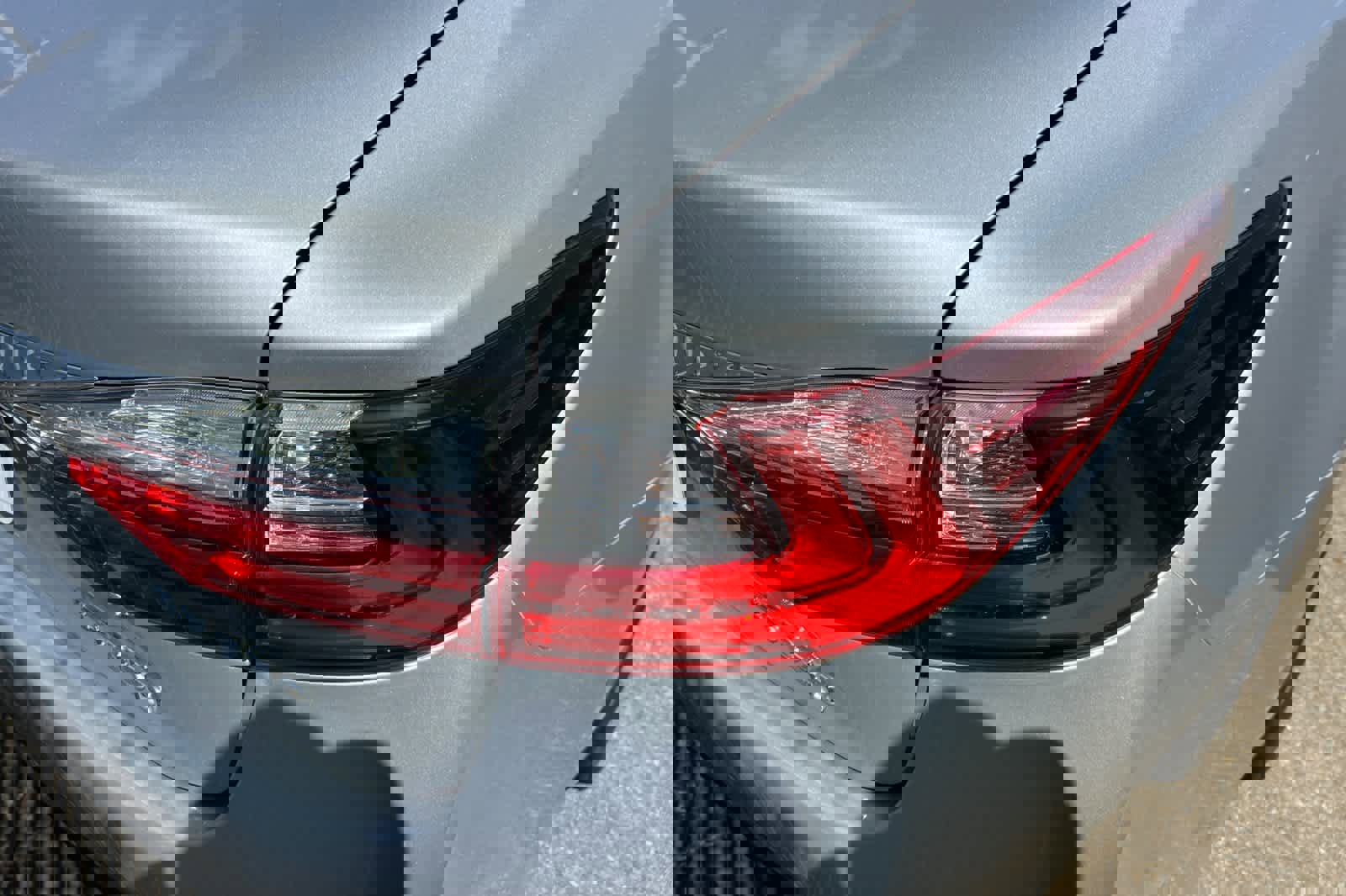 Used 2016 Lexus ES 350 w/ Premium Package w/Wood Trim image 18