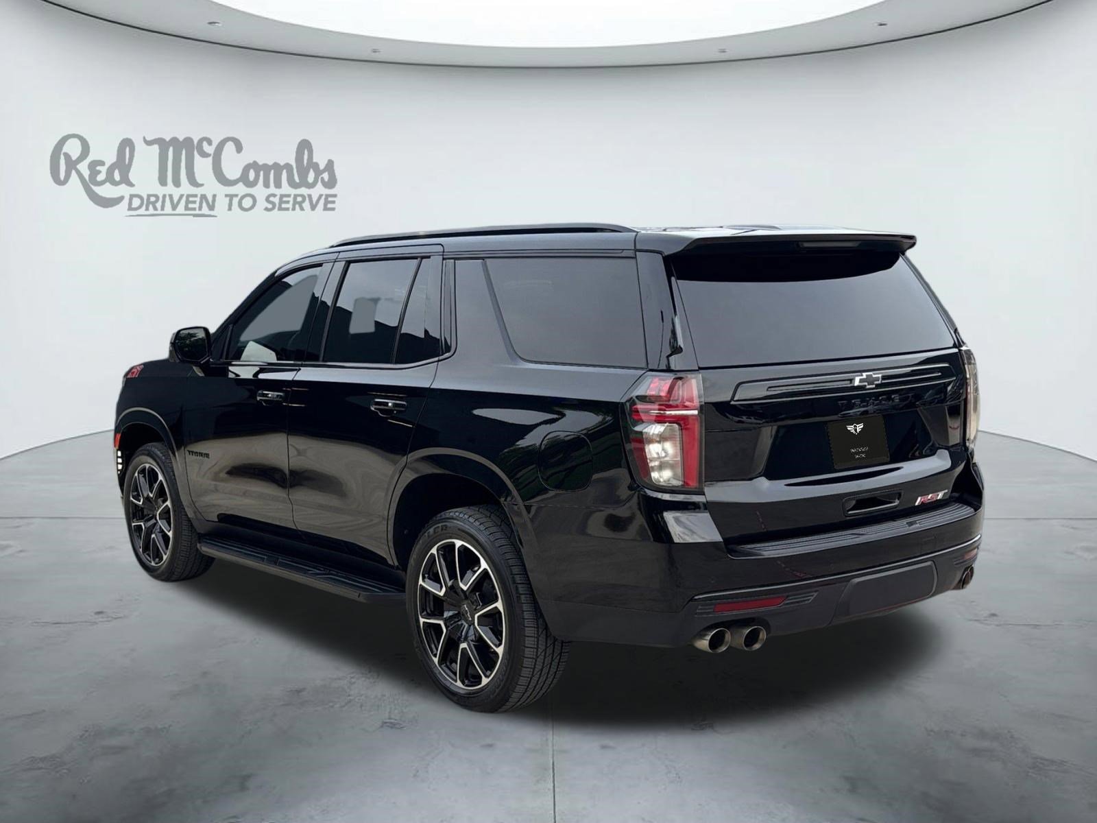 Used 2024 Chevrolet Tahoe RST w/ Sport Performance Package image 3