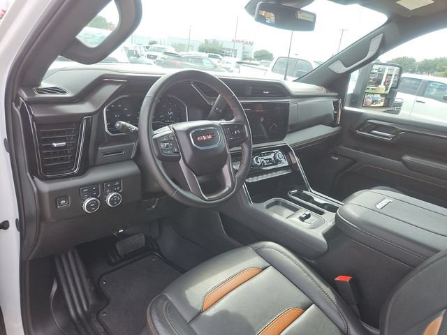 Used 2025 GMC Sierra 2500 AT4 AWD/4WD image 10