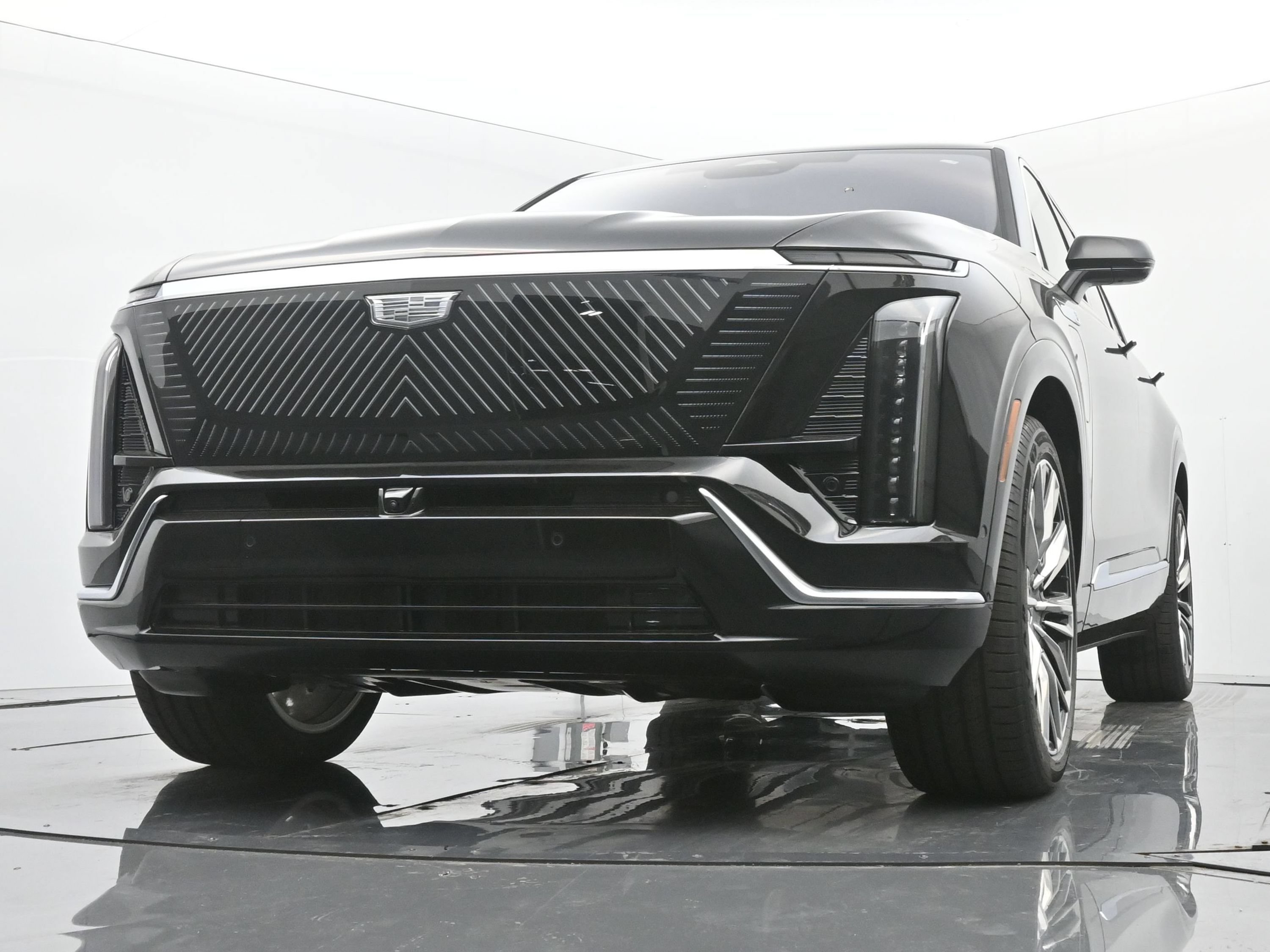 New 2026 Cadillac Vistiq Premium Luxury w/ LPO, Floor Liner Package AWD/4WD image 15