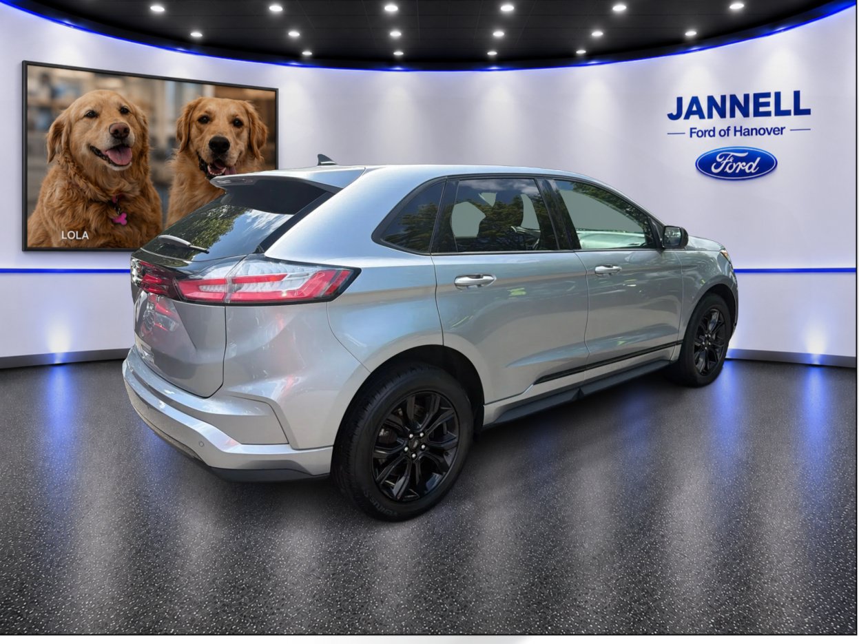 Used 2023 Ford Edge SE w/ Black Appearance Package AWD/4WD image 6