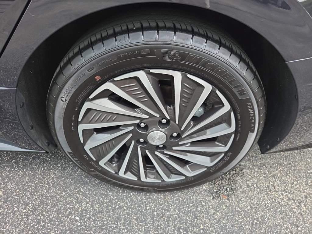 Certified 2023 Hyundai Sonata Limited FWD image 15