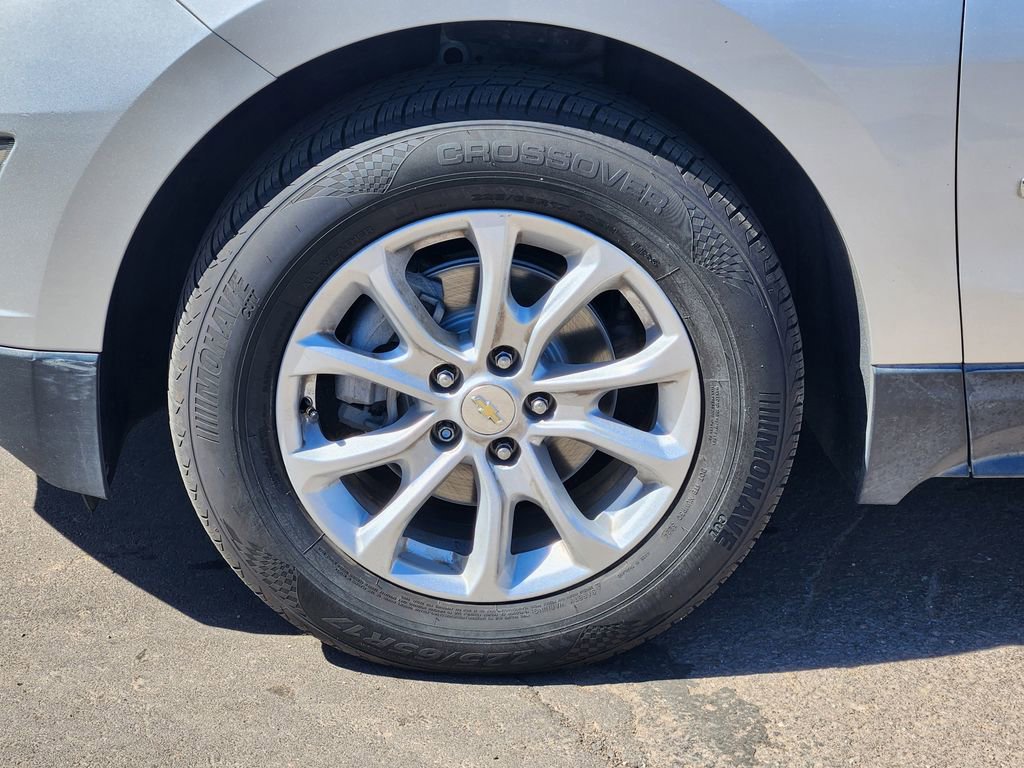 Used 2020 Chevrolet Equinox LS w/ LS Convenience Package AWD/4WD image 8
